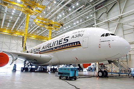 Airbus A380 SIA in hangar 04 W445