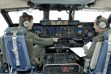 C-5M cockpit W445