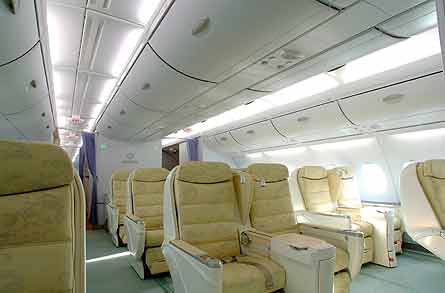 A380 MSN007 eco class cabin