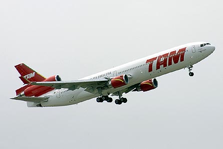 MD-11 TAM W445
