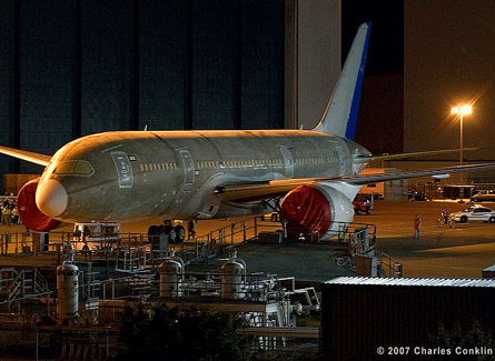 787-roll-out-2
