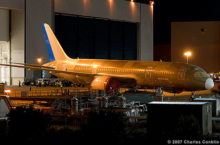 787-roll-out-3