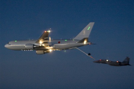 Japan KC-767 night refuel