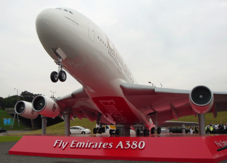 Emirates-A380-roundabout-44.
