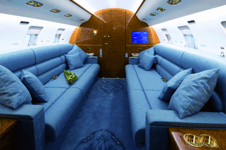 CRJ 700 interior