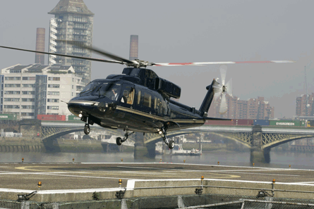 Premier London Helicport shuttle - Skiorsky S-76 V