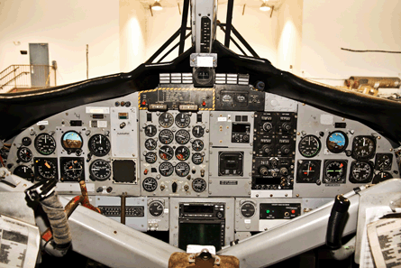 DHC-6-300 cockpit