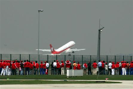 Chinese A320 first flight 1