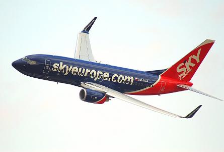 SkyEurope 737