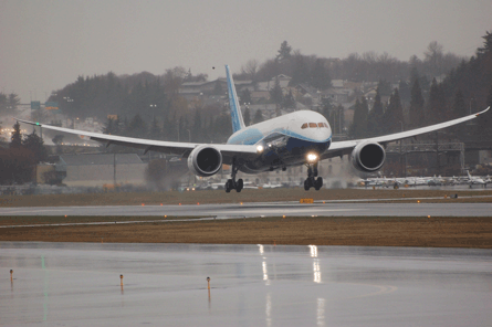 Boeing 787 first flight landing