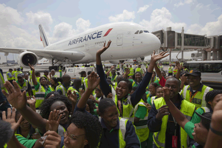 Air France A380 arrives in Johannesburg, 