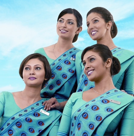 SriLankan flight attendants uniform big