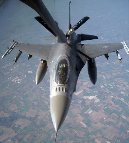 F-16 refuel - USAF