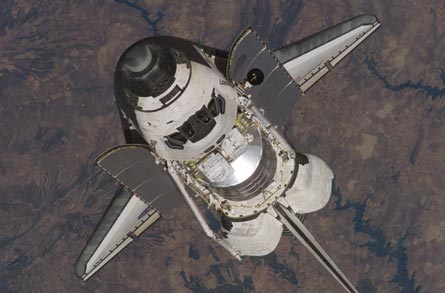 Discovery approaches the ISS