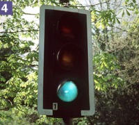Traffic light (200)