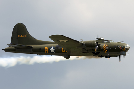 B-17 Waddington - Sunshine Band AirSpace