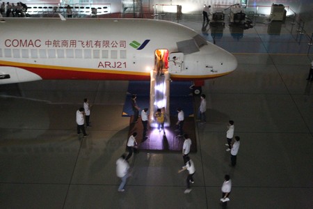 ARJ21 evacuation test