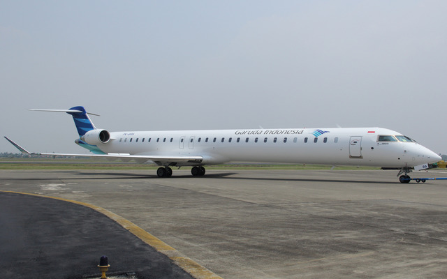 Garuda CRJ1000
