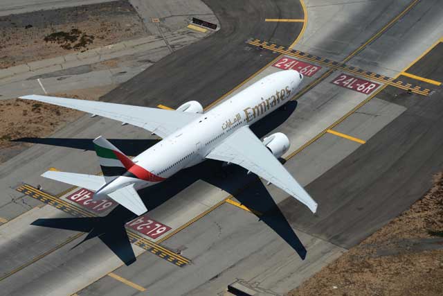 Emirates taxxing