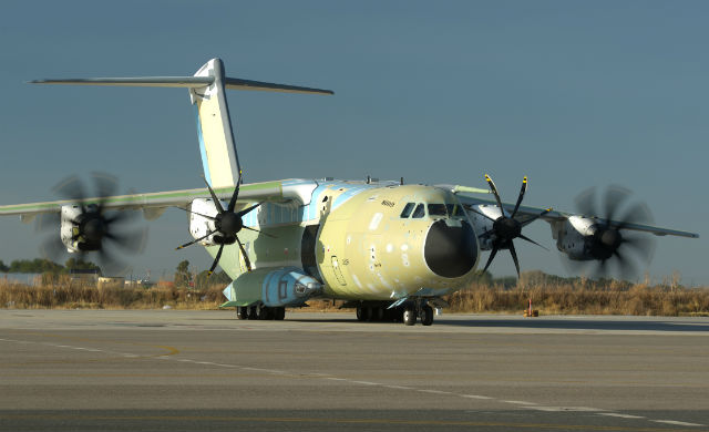 Turkish A400M taxi - Airbus Military
