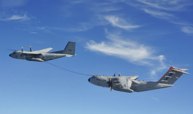 A400M early refuel test
