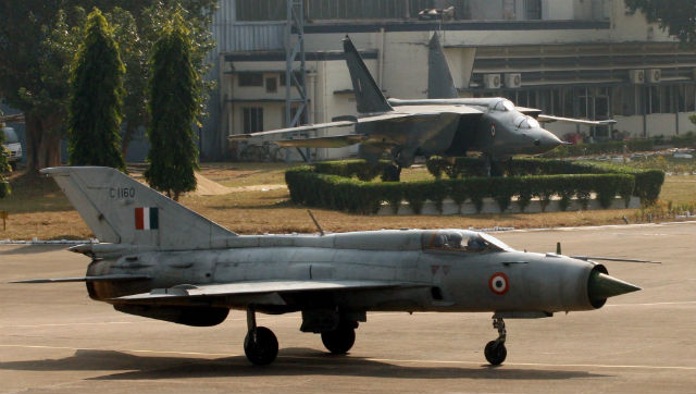MiG-21 FL taxi - Indian air force