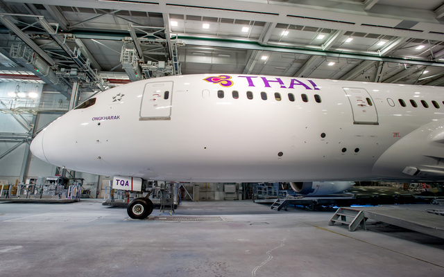 Thai first 787 aircraft in painting - nose