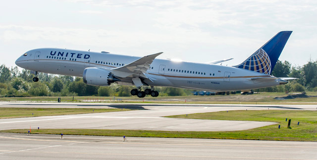 United Airlines 787-9 GE