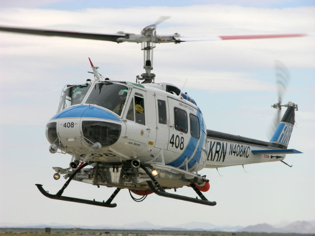 Bell 205 c Alan Radecki + wikimedia commons