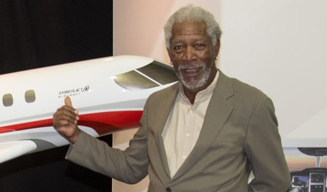 Morgan Freeman SJ30