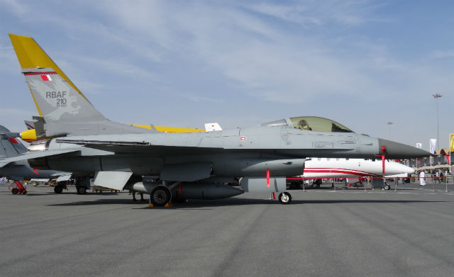 Bahrain F-16 - Craig Hoyle Flightglobal