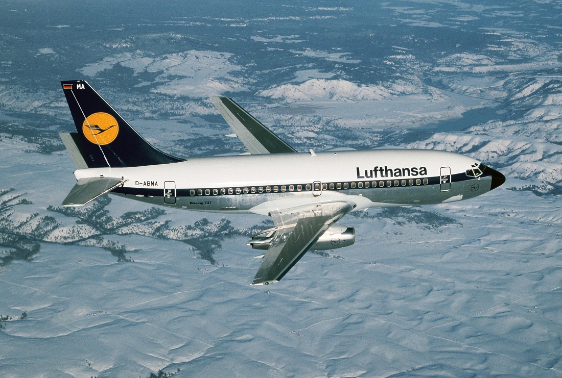 Pictures Lufthansa Bids 737 Farewell After Near Half Century News Flight Global