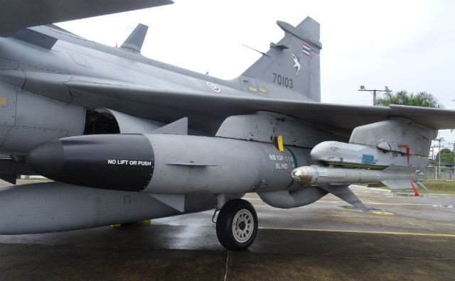 Thai Gripen weapons - Craig Hoyle/FlightGlobal