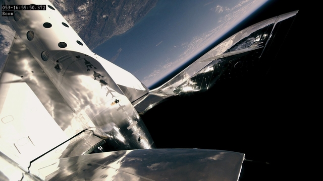 SpaceShipTwo VSS Unity preparing to descend 